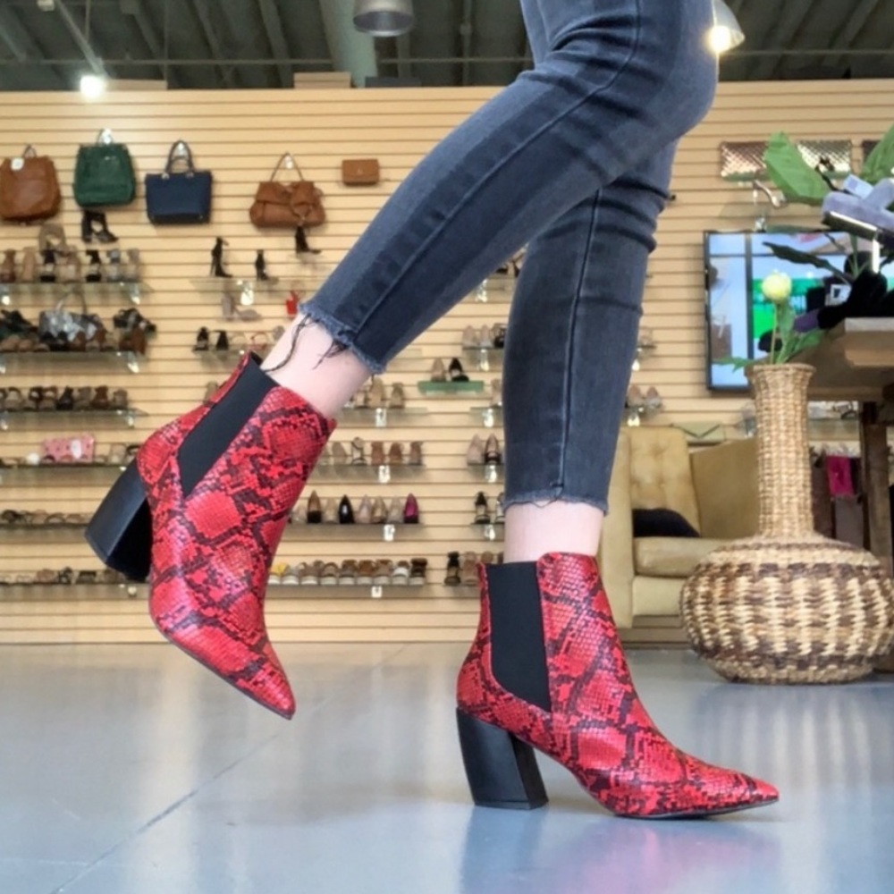 🆕❤️‍🔥 NEW Red & Black Milkway Boots - Size 6 - Qupid - BRAND NEW!! - Picture 4 of 5